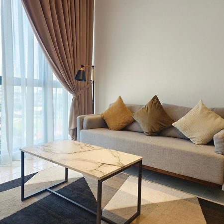 One Bedroom Troika Kota Bharu By Aghome, Modern Design Extérieur photo
